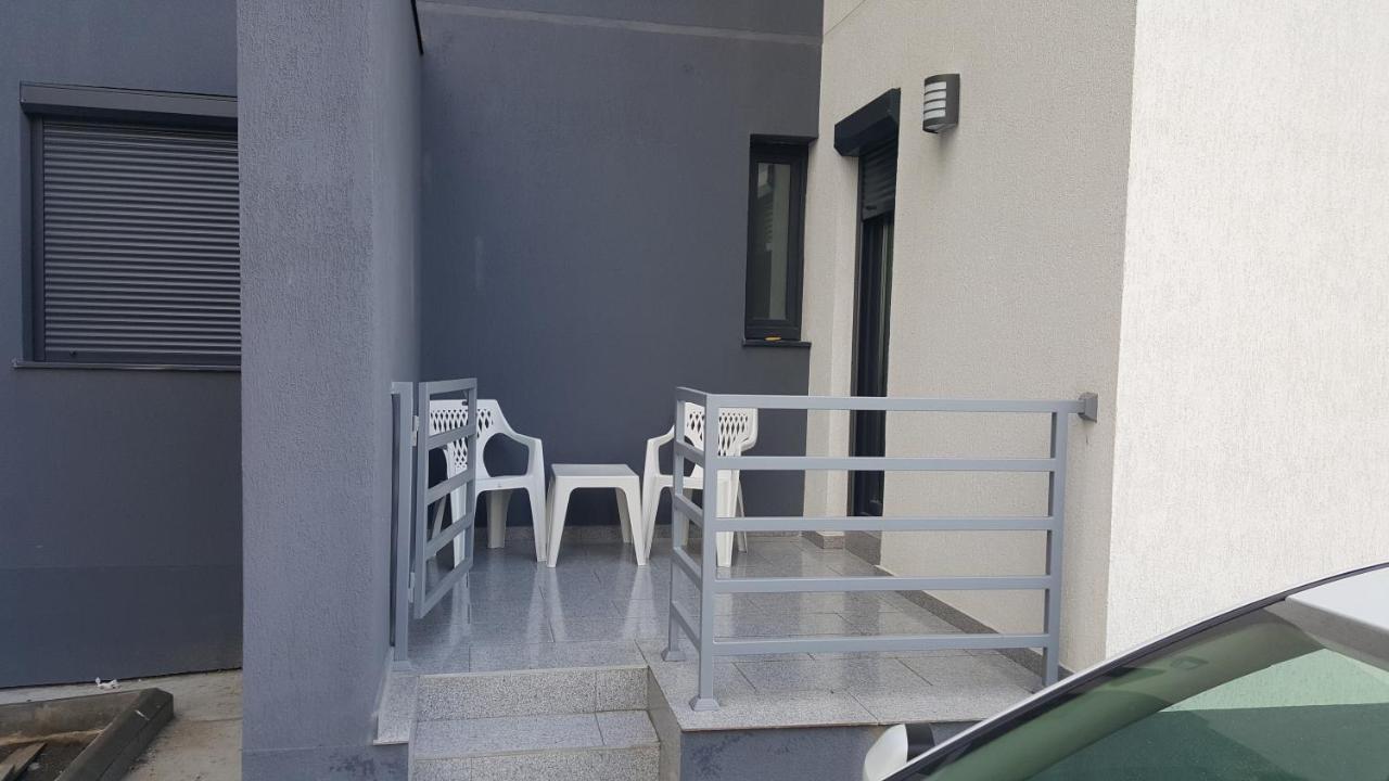 Holiday Rezidence Kazeboo Beach Apartment นาโวดาริ ภายนอก รูปภาพ